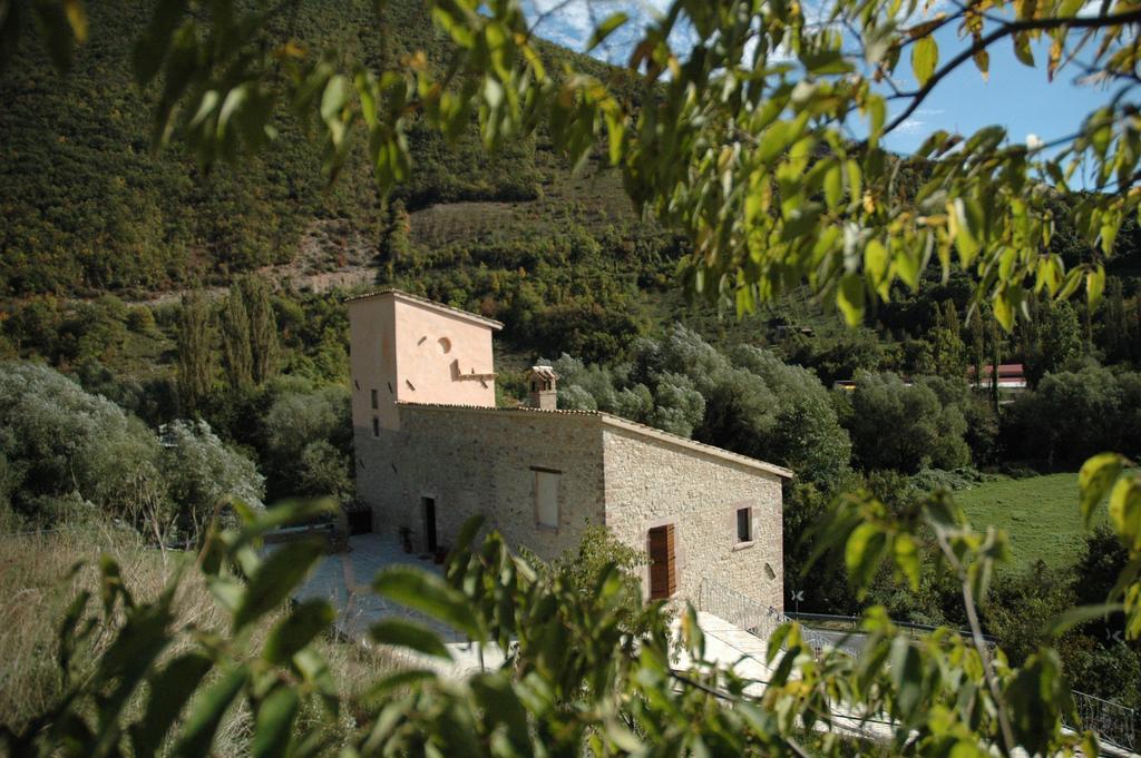Agriturismo Casale La Palombara Cerreto di Spoleto Exterior foto